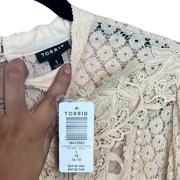 Torrid Lace Long Sleeve Top High Neck Button Back Collar Size1(14/16) Brand New - Picture 6 of 10